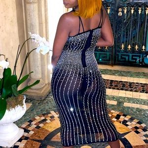 SHINE BRIGHT ✨ Beautiful dress perfect for Date Night & Birthday dinner ✨